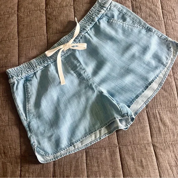LOFT Tencel Blue Denim Running Short | Lounge Shorts | Medium - Picture 3 of 9